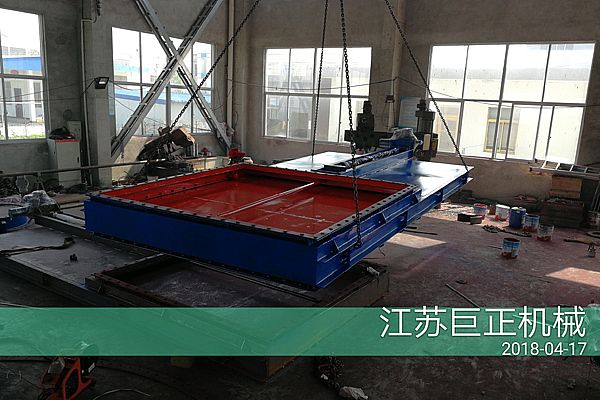 方形擋板門（寬3m）已成型，后期噴漆展示圖